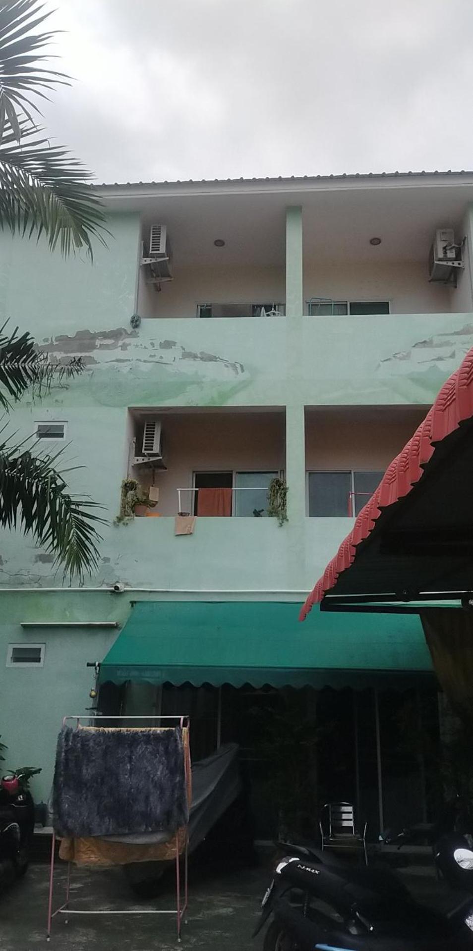 J&E Hotel Nong Prue Buitenkant foto