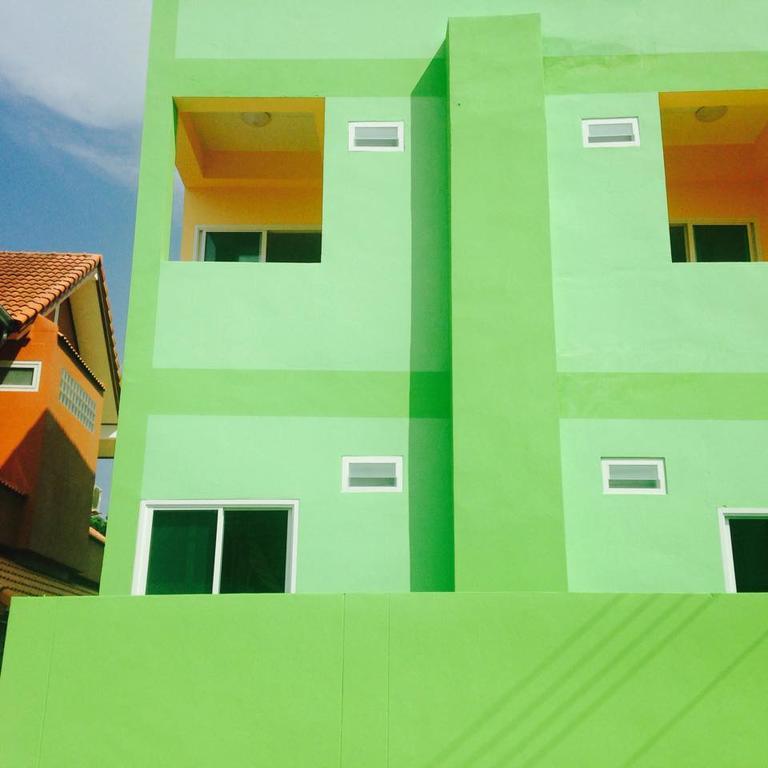 J&E Hotel Nong Prue Buitenkant foto