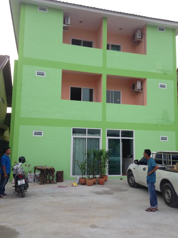 J&E Hotel Nong Prue Buitenkant foto