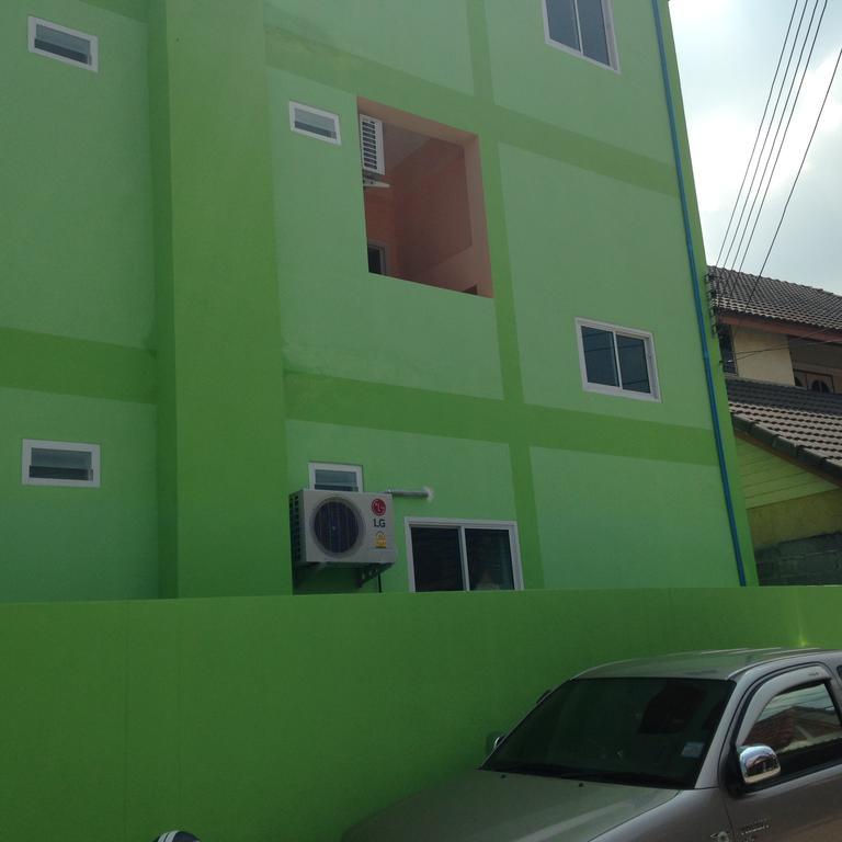 J&E Hotel Nong Prue Buitenkant foto